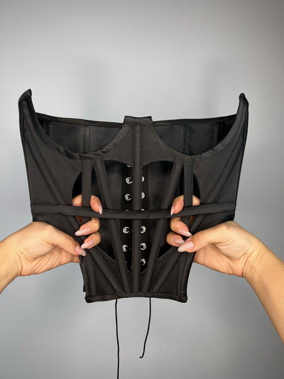 Black heart underbust corset